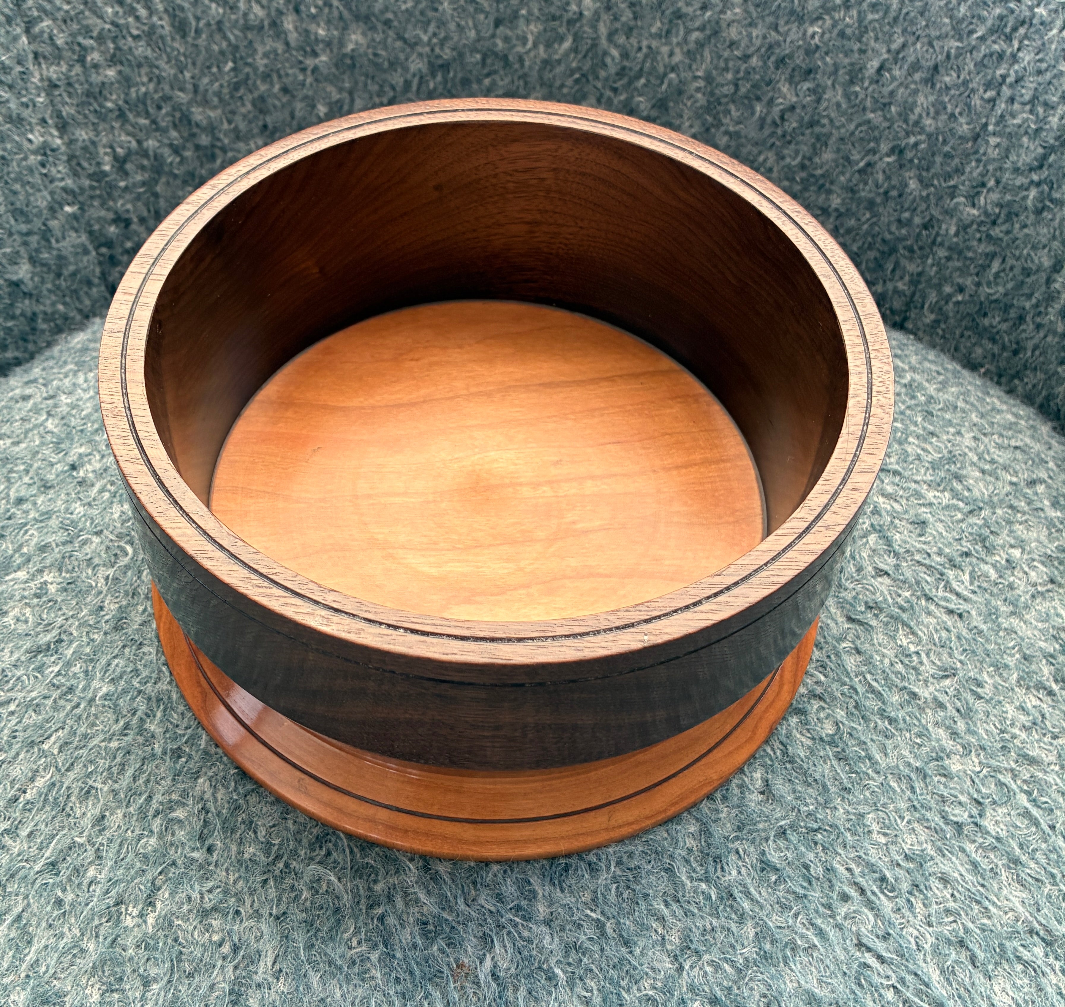 Bowl #380 Walnut and Cherry bi-colored bowl – Denis Boucher